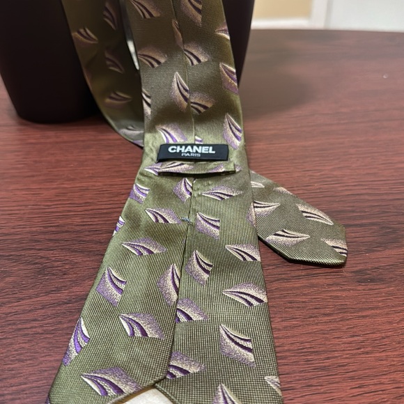 Chanel Mens Tie (Authentic) - Picture 10 of 10